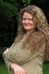 Author Tara Fox Hall